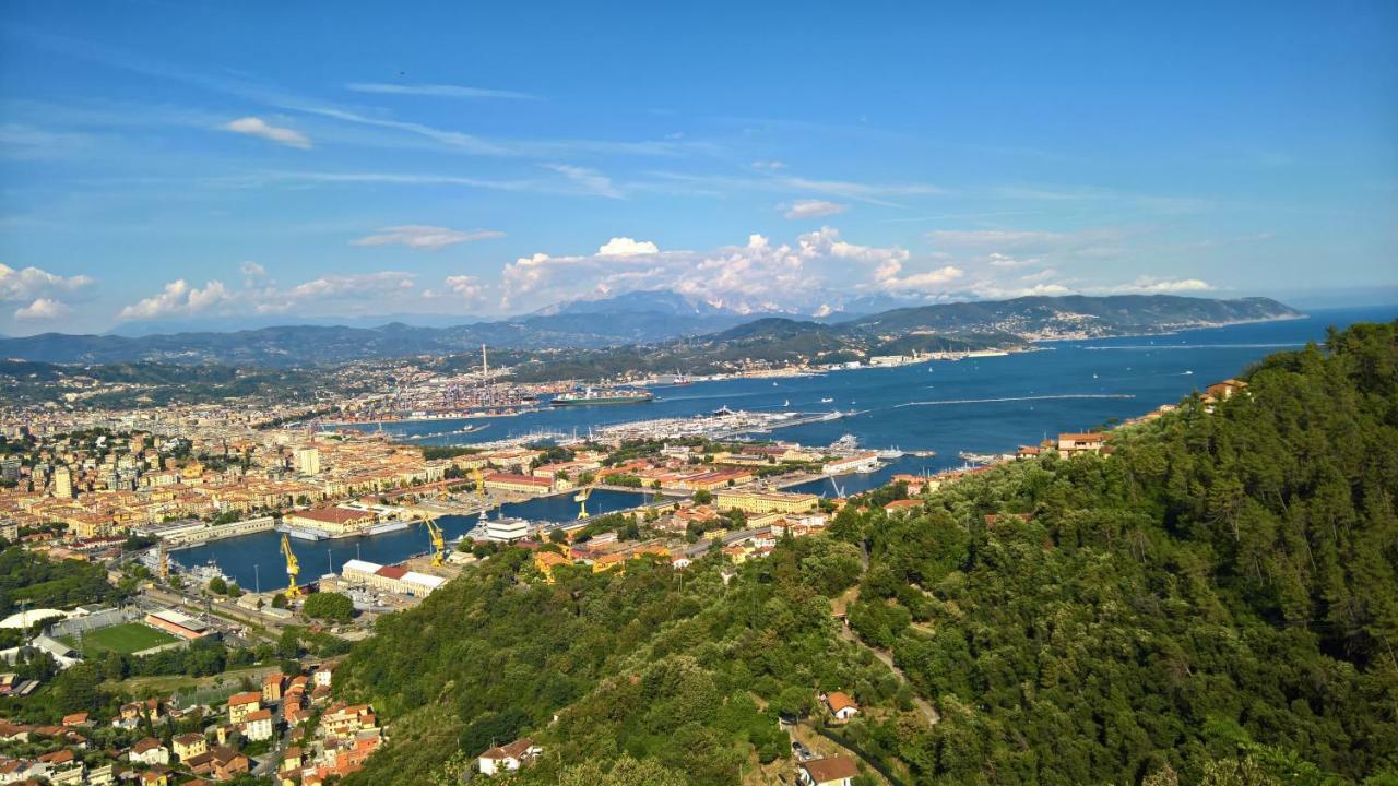 Borgo Foce La Spezia Apartment La Foce Exterior photo